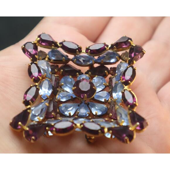 Amazing Kramer Purple Rhinestone Shadow Box Brooch Earrings Set - Picture 3 of 10